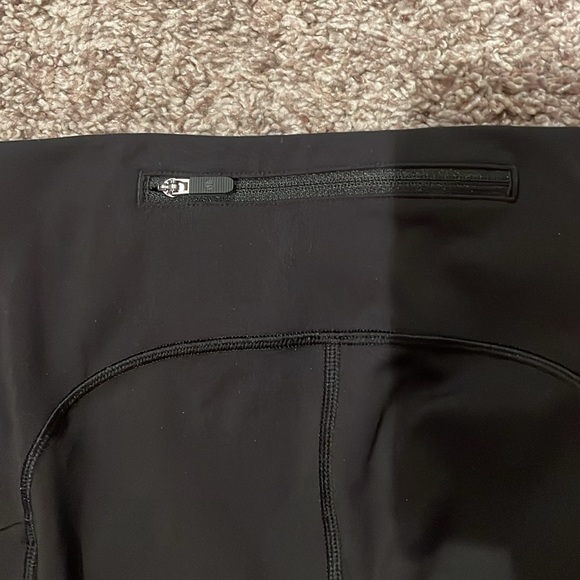 black lululemon leggings - Picture 2 of 4